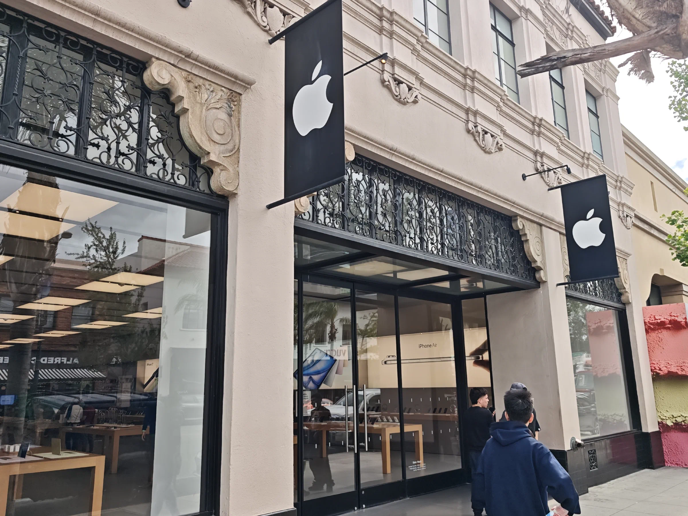 Apple Store